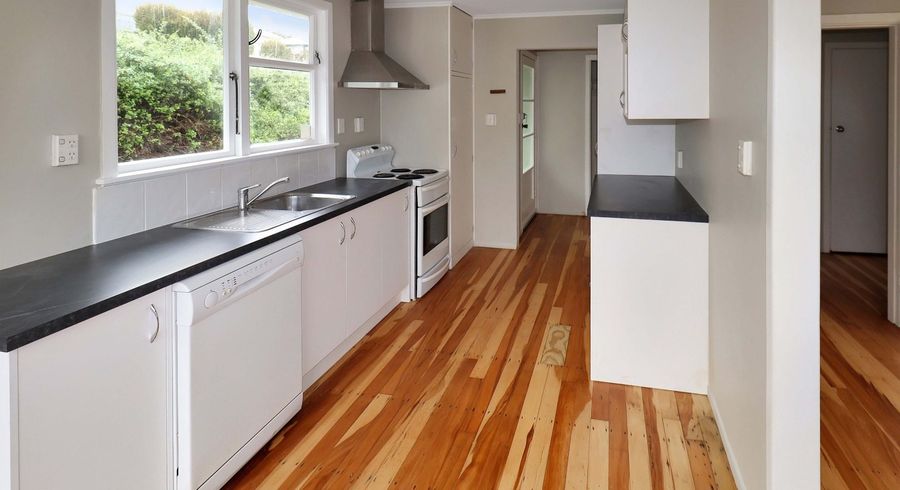  at 16 Komata Grove, Waitangirua, Porirua, Wellington