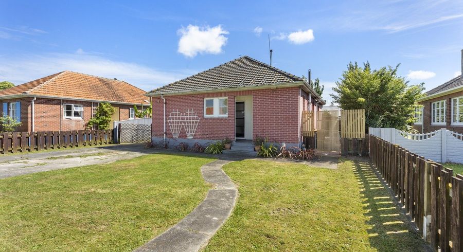  at 37 Rangiora Avenue, Roslyn, Palmerston North