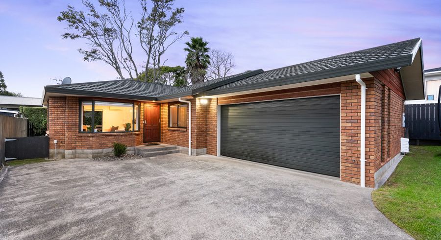  at 8A Craigbank Avenue, New Lynn, Waitakere City, Auckland