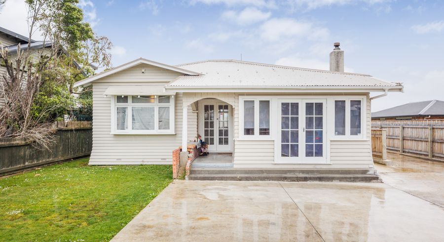  at 992 Tremaine Avenue, Roslyn, Palmerston North