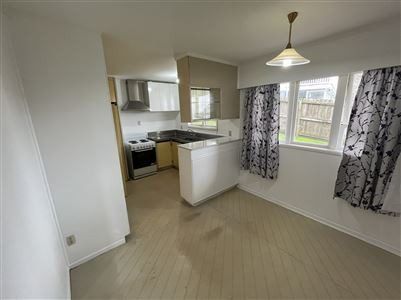  at 1/140 Golf Road, Titirangi, Waitakere City, Auckland