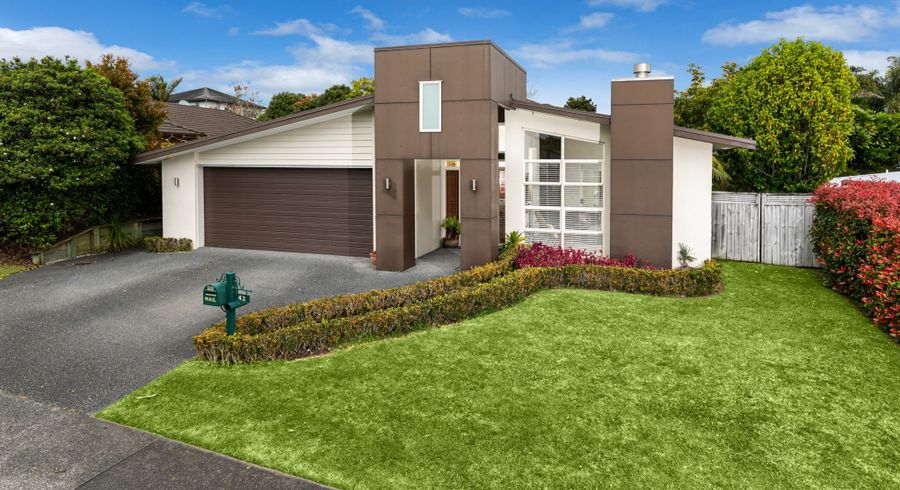  at 42 William Gamble Drive, Greenhithe, Auckland
