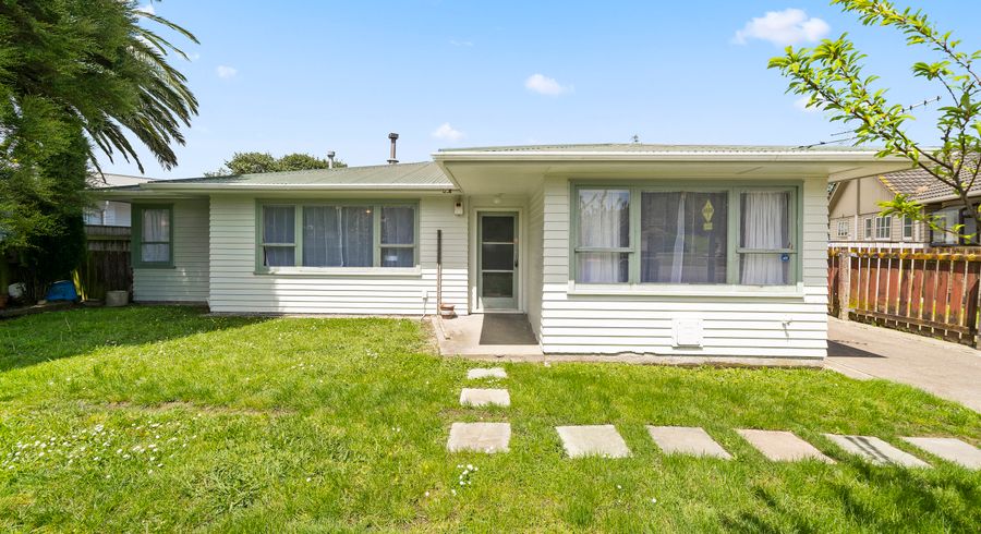  at 46 Parkway, Wainuiomata, Lower Hutt