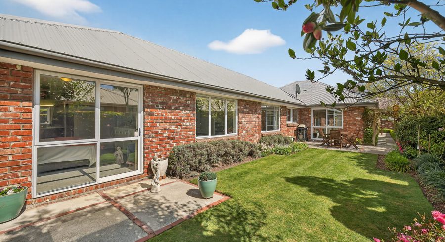  at 8 Avon Gate, Russley, Christchurch City, Canterbury