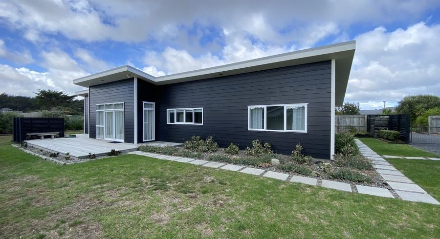  at 48a Kent Avenue, Waitarere Beach, Horowhenua, Manawatu / Whanganui