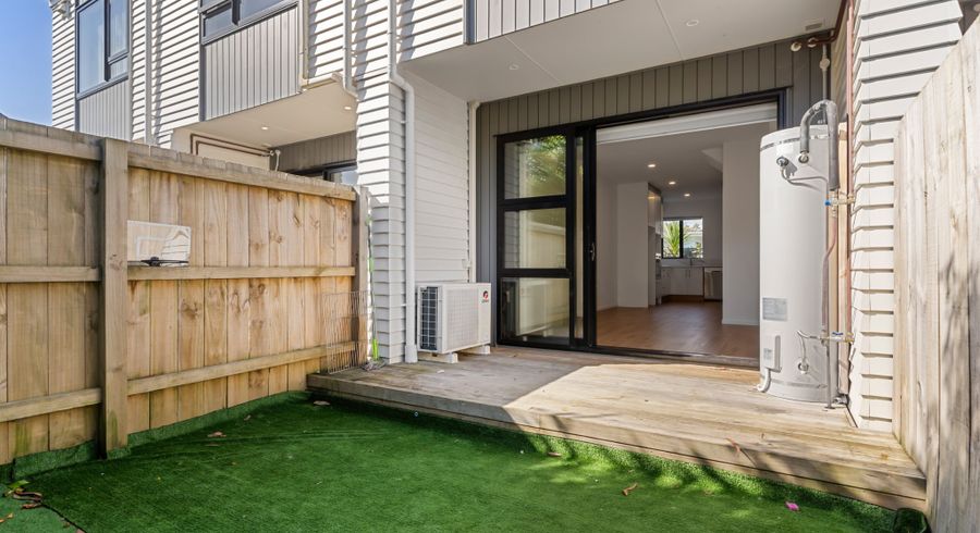  at 5/4 Bittern Place, Henderson, Auckland