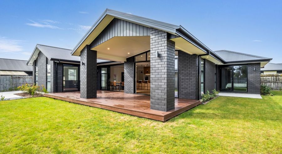  at 27 Coutts Way, Fitzherbert, Palmerston North, Manawatu / Whanganui