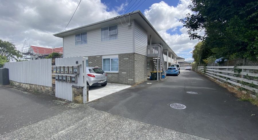  at 5/44 Whites Line West, Woburn, Lower Hutt, Wellington