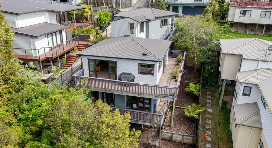  at 278C Glamorgan Drive, Northcross, Auckland
