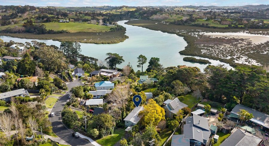  at 11 Poplar Road, Stanmore Bay, Rodney, Auckland