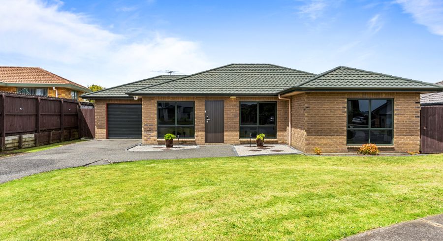  at 8 Samara Place, Clendon Park, Auckland