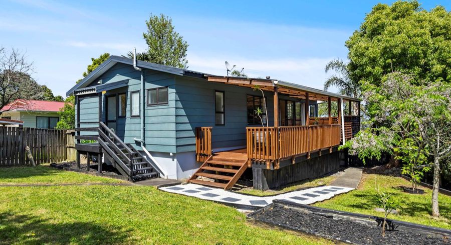  at 9 Hale Crescent, Bayview, North Shore City, Auckland