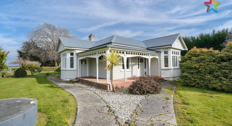  at 98 Tramway Road East, Edendale