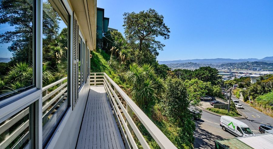  at 1/102 Sutherland Road, Melrose, Wellington, Wellington