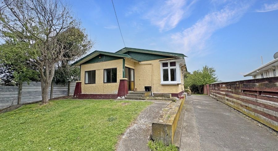  at 37 Manuka Street, Castlecliff, Whanganui, Manawatu / Whanganui