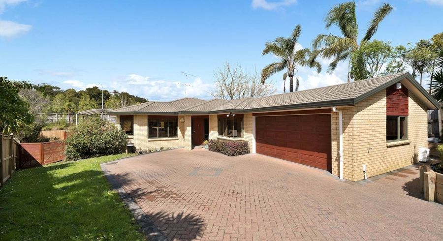  at 16 Widdison Place, Albany, Auckland