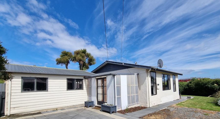  at 28 Violet Street, Riverton