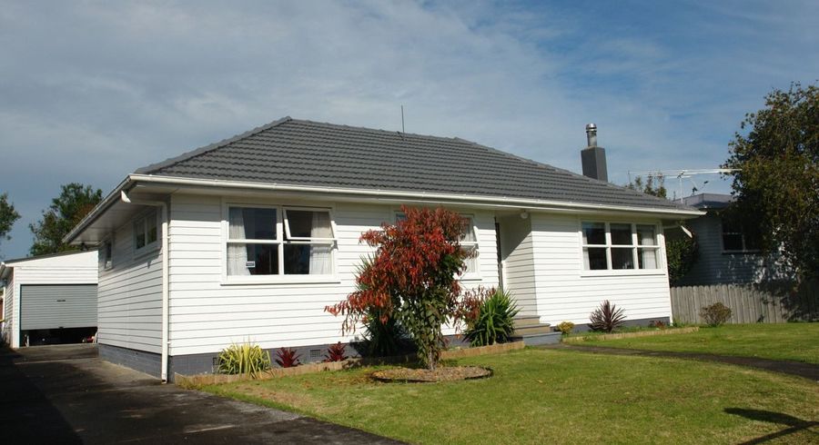  at 6 Hereford Street, Te Atatu Peninsula, Waitakere City, Auckland