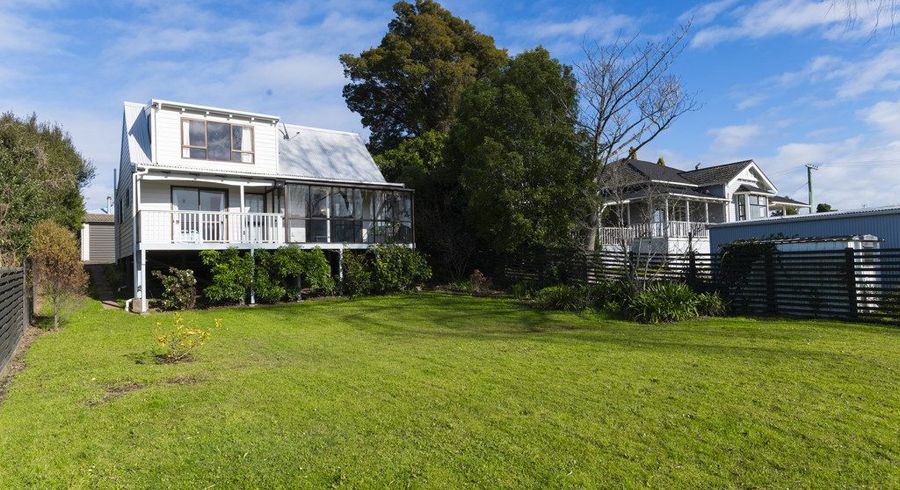  at 4 Cobden Street, Gisborne, Gisborne