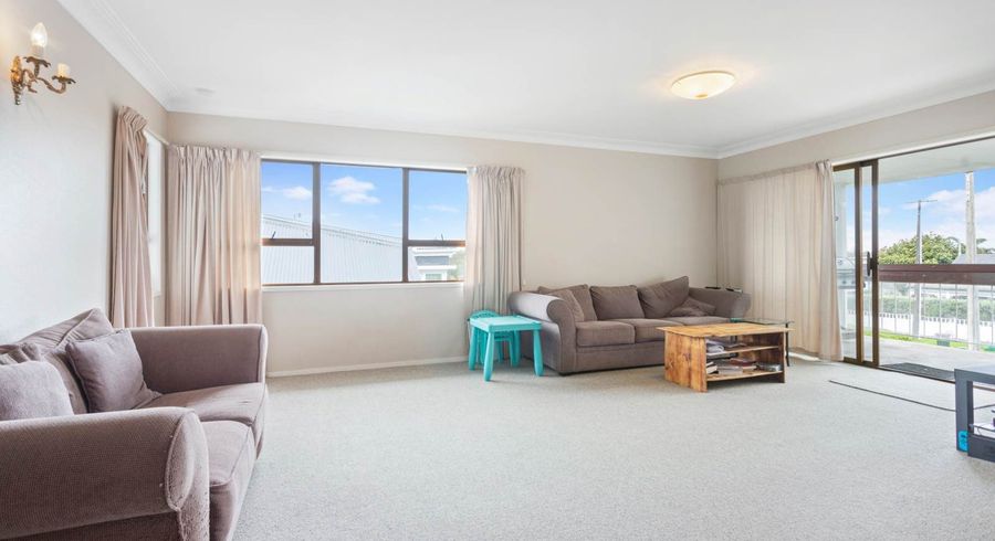  at 1/8 Woodbine Avenue, Greenlane, Auckland City, Auckland