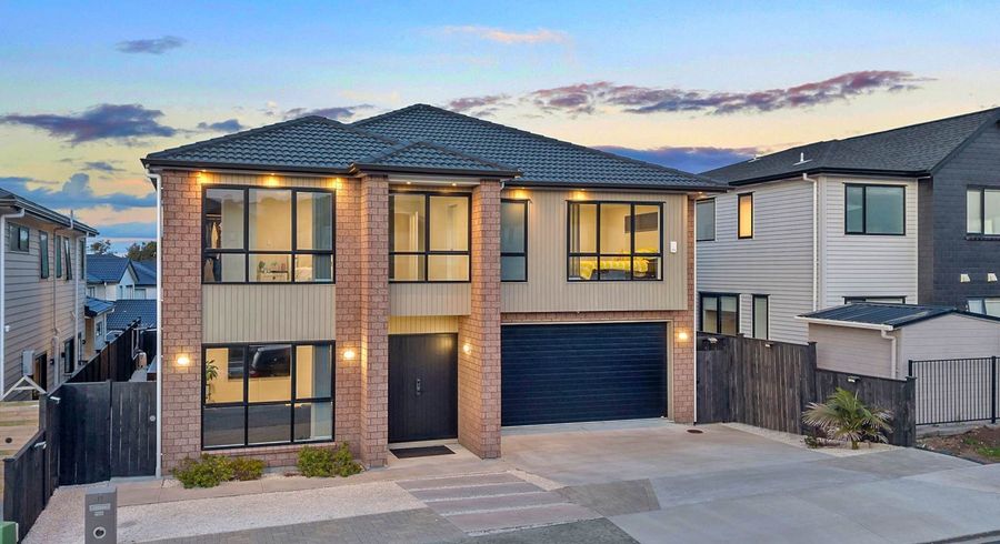  at 19 Dungloe Avenue, Flat Bush, Manukau City, Auckland