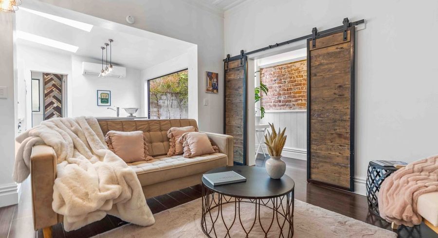  at 21 Serpentine Avenue, City Centre, Dunedin, Otago