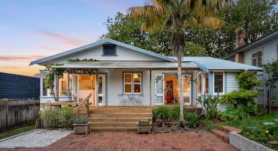  at 12 Glade Lane, Birkenhead, North Shore City, Auckland