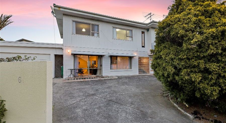  at 6 Fayette Place, Te Atatu South, Auckland