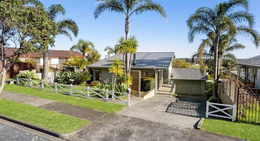  at 32 Lewisham Street, Highland Park, Auckland