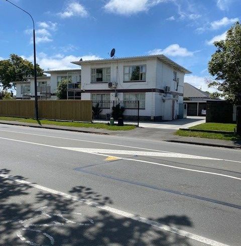 at 2/48 Straven Road, Riccarton, Christchurch City, Canterbury