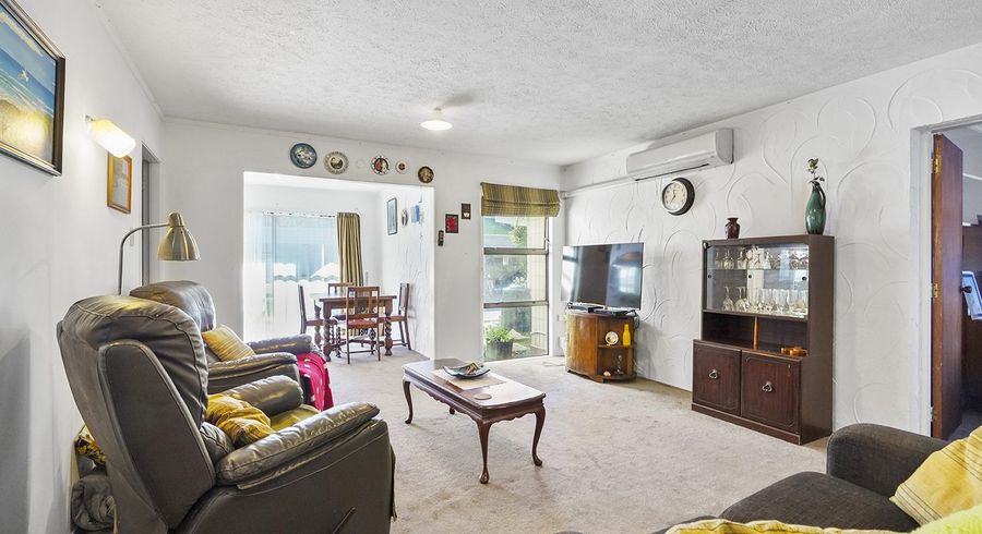  at 2/10 Hunter Street, Hamilton Lake, Hamilton, Waikato