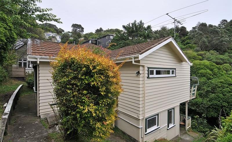  at 26A Farnham Street, Mornington, Wellington, Wellington