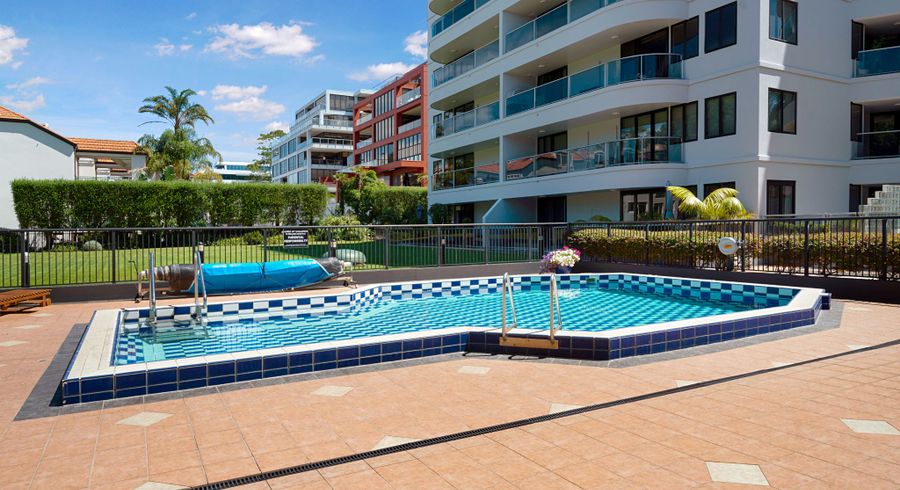  at 2i/175 Hurstmere Road, Takapuna, North Shore City, Auckland