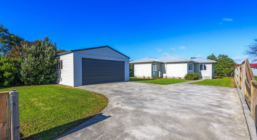  at 2 Charles Street, Feilding, Manawatu, Manawatu / Whanganui