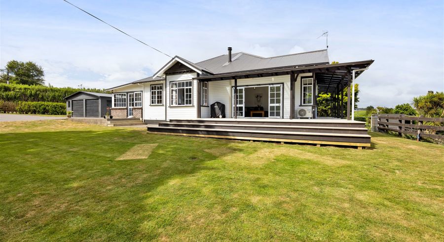  at 206 Henwood Road, Paraite
