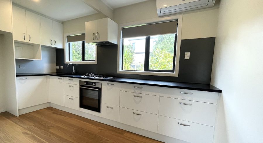  at 1/29 Camelot Place, Glenfield, North Shore City, Auckland