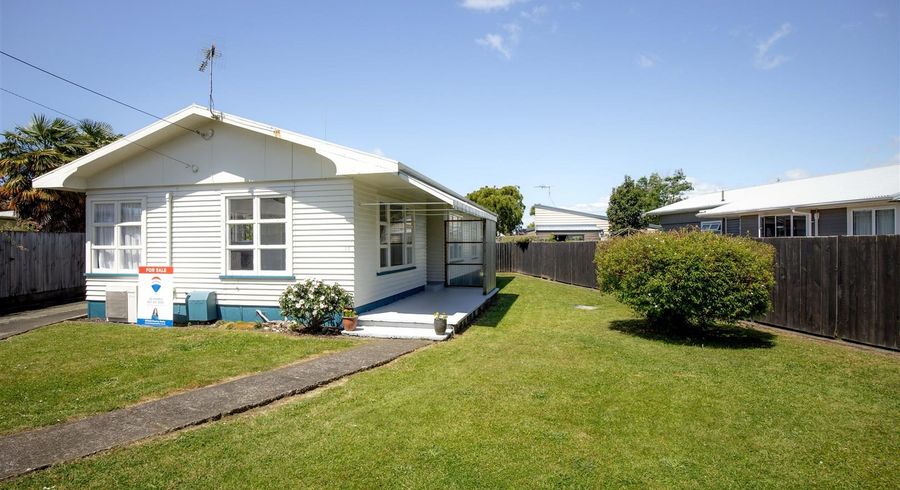  at 16 Nixon Street, Hamilton East, Hamilton