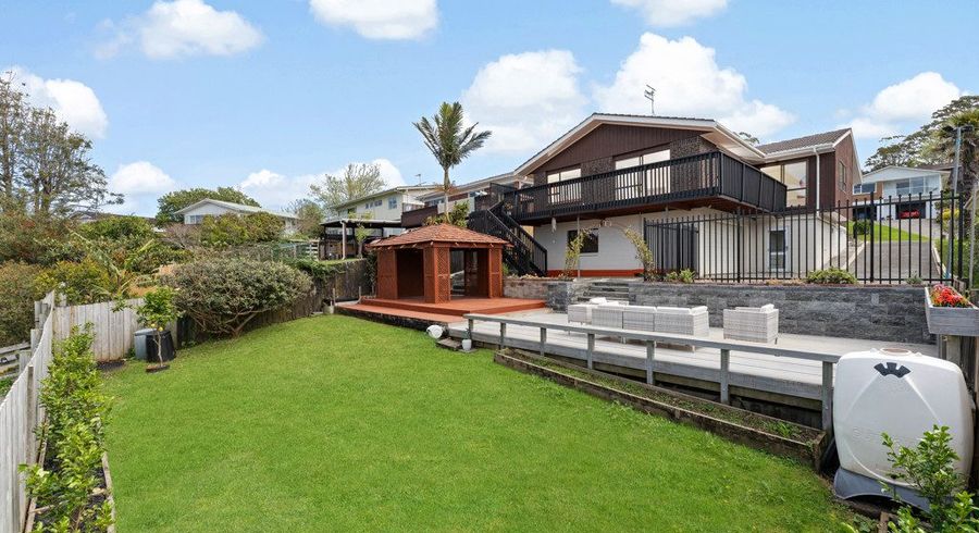  at 23 Ravenwood Drive, Forrest Hill, North Shore City, Auckland