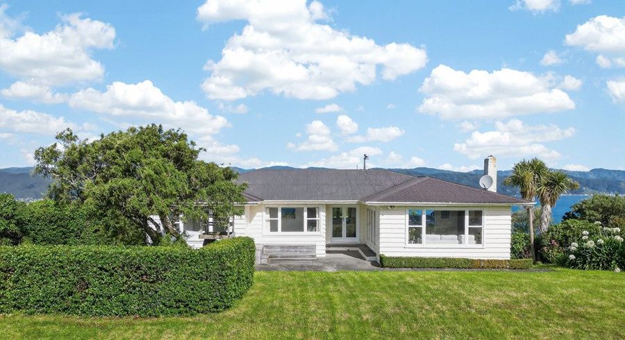  at 11 Singers Road, Korokoro, Lower Hutt, Wellington