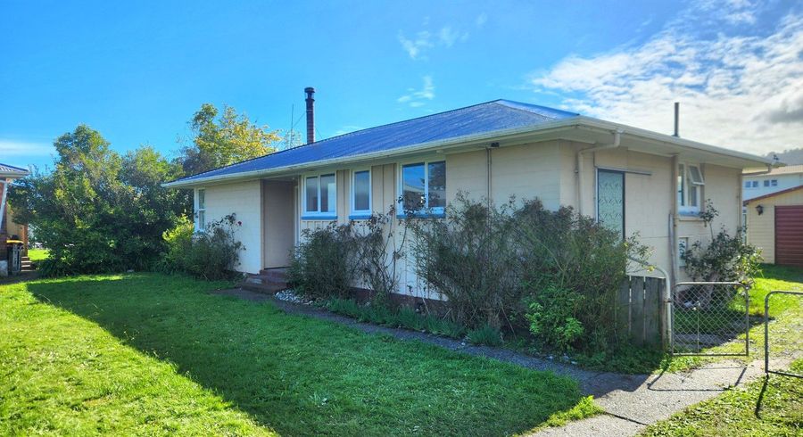  at 9 Barkley Place, Cobden, Grey, West Coast
