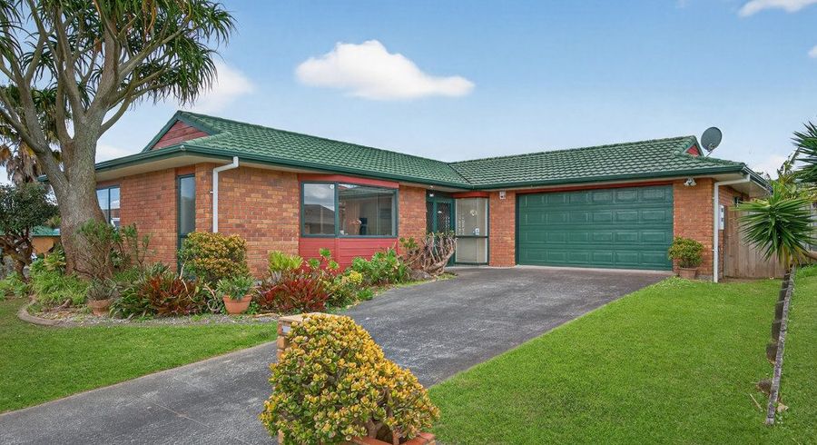 at 16 Newbegin Place, Weymouth, Manukau City, Auckland