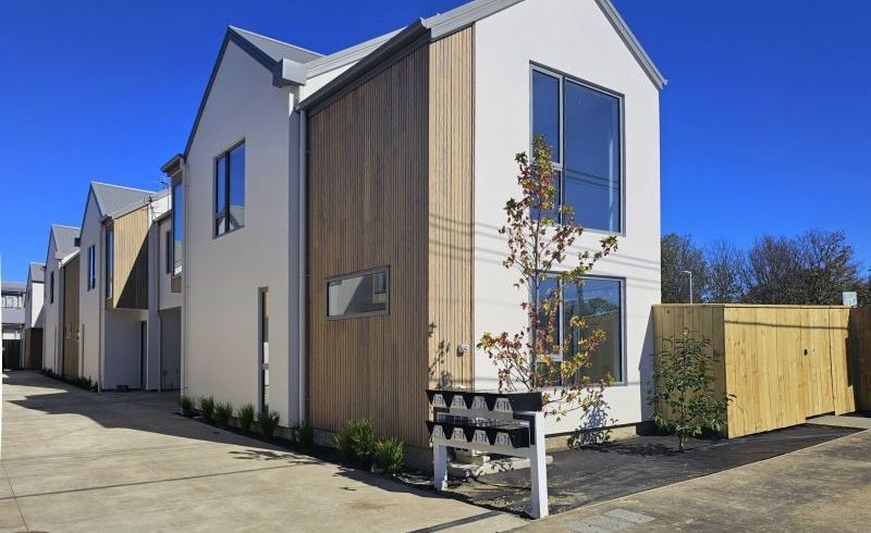  at 1/76 Harman Street , Addington, Christchurch City, Canterbury