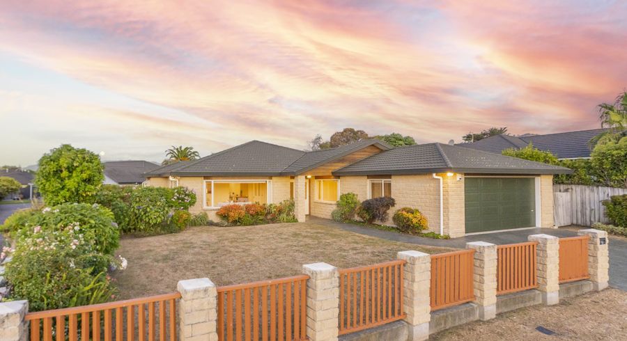  at 17 Quadrant Heights, Paraparaumu