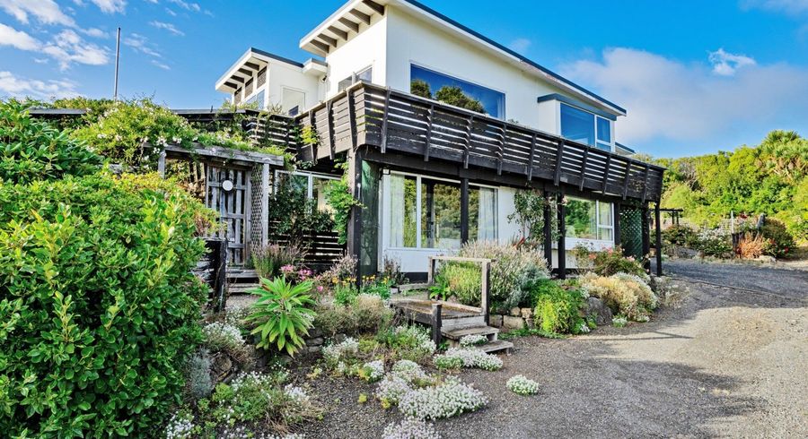  at 19 Whalers Crescent, Omaui