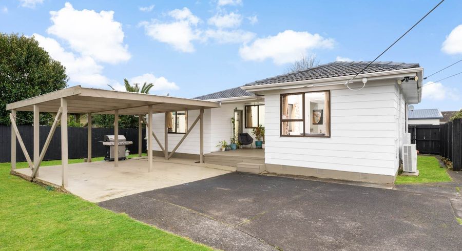  at 106 Bruce McLaren Road, Henderson, Waitakere City, Auckland