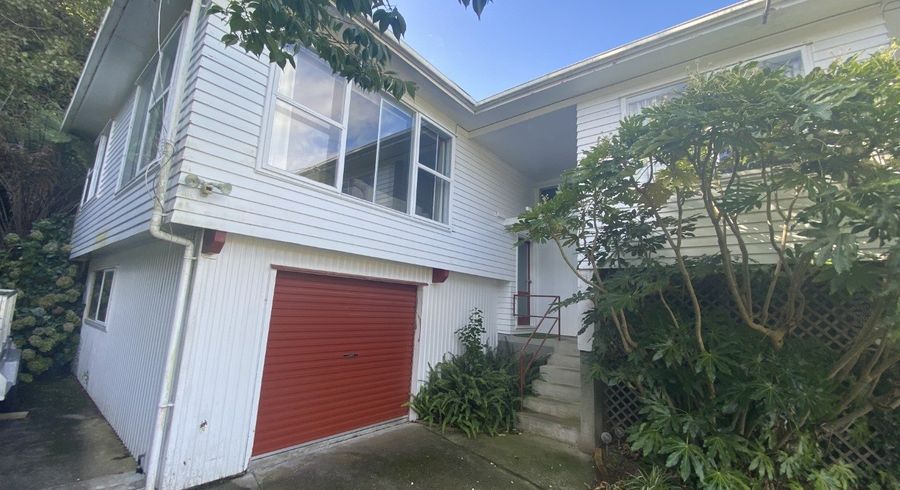  at 4 Julia Place, Tawa, Wellington, Wellington