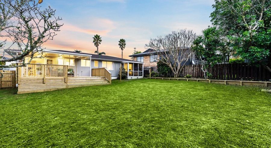  at 10 Fratley Avenue, Farm Cove, Auckland
