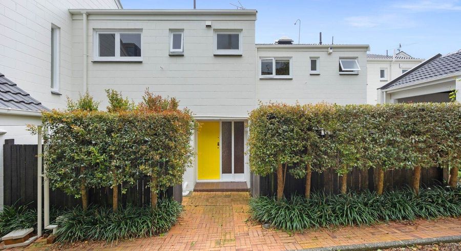  at 11/8 Hamilton Road, Herne Bay, Auckland