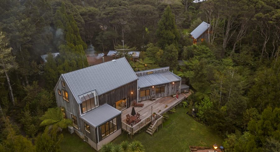  at 92 Carter Road, Oratia, Auckland