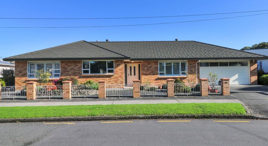  at 33 Whitley Avenue, Ebdentown, Upper Hutt, Wellington